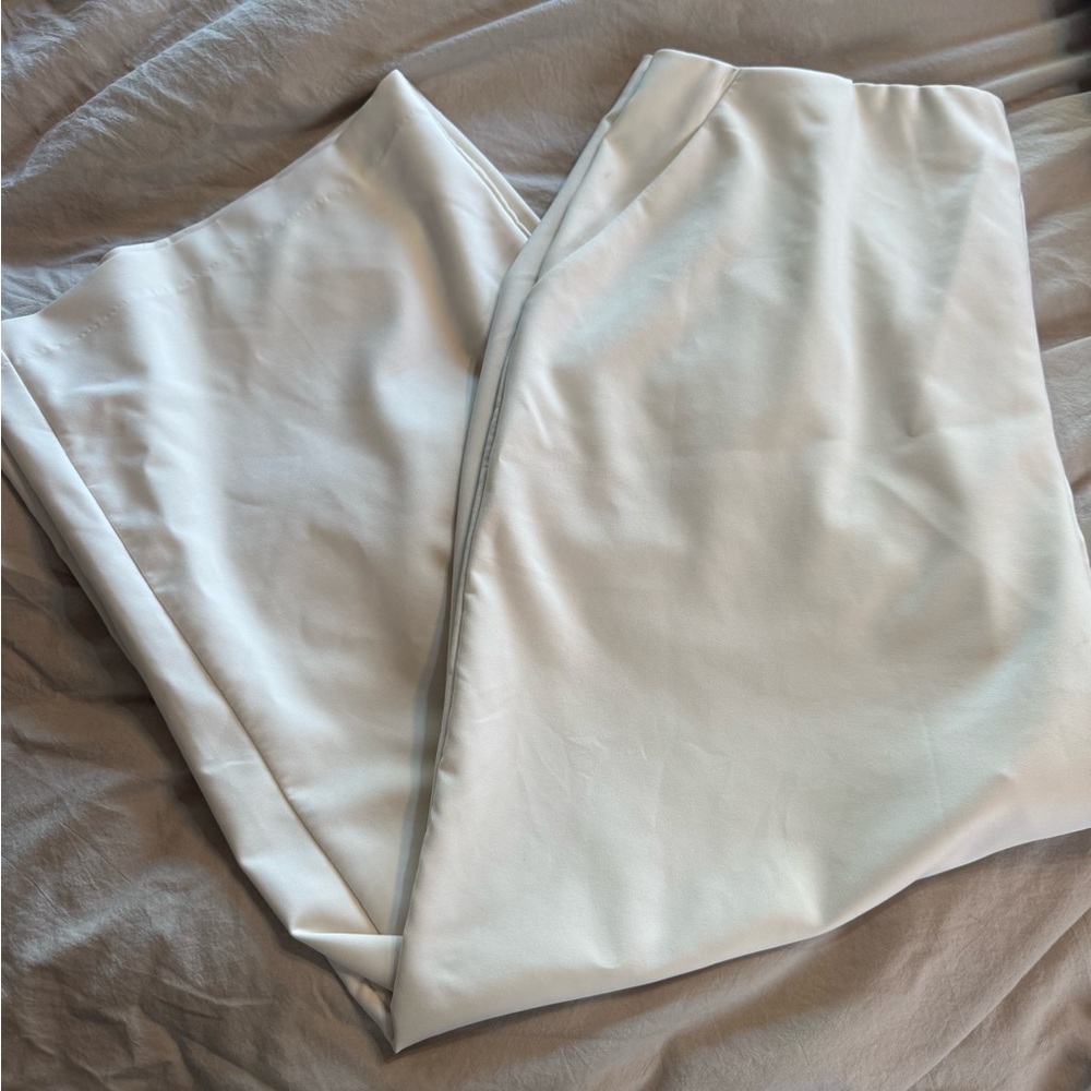 Torrid Women's Cream Wide Leg Pants Short Length